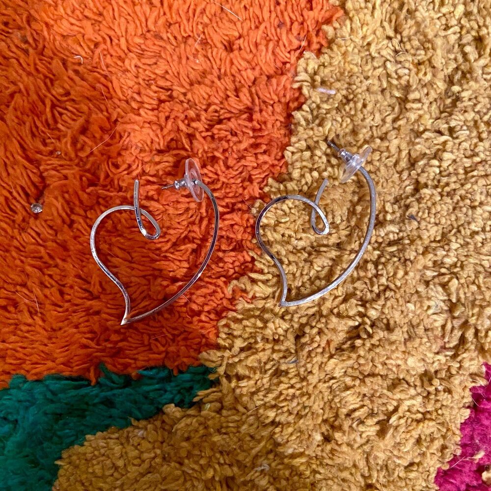 Silver Heart Shaped Wire Earrings